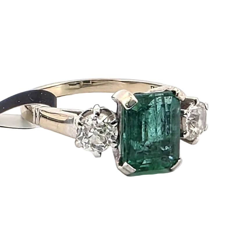Bague Trilogie en or blanc, émeraude et diamants