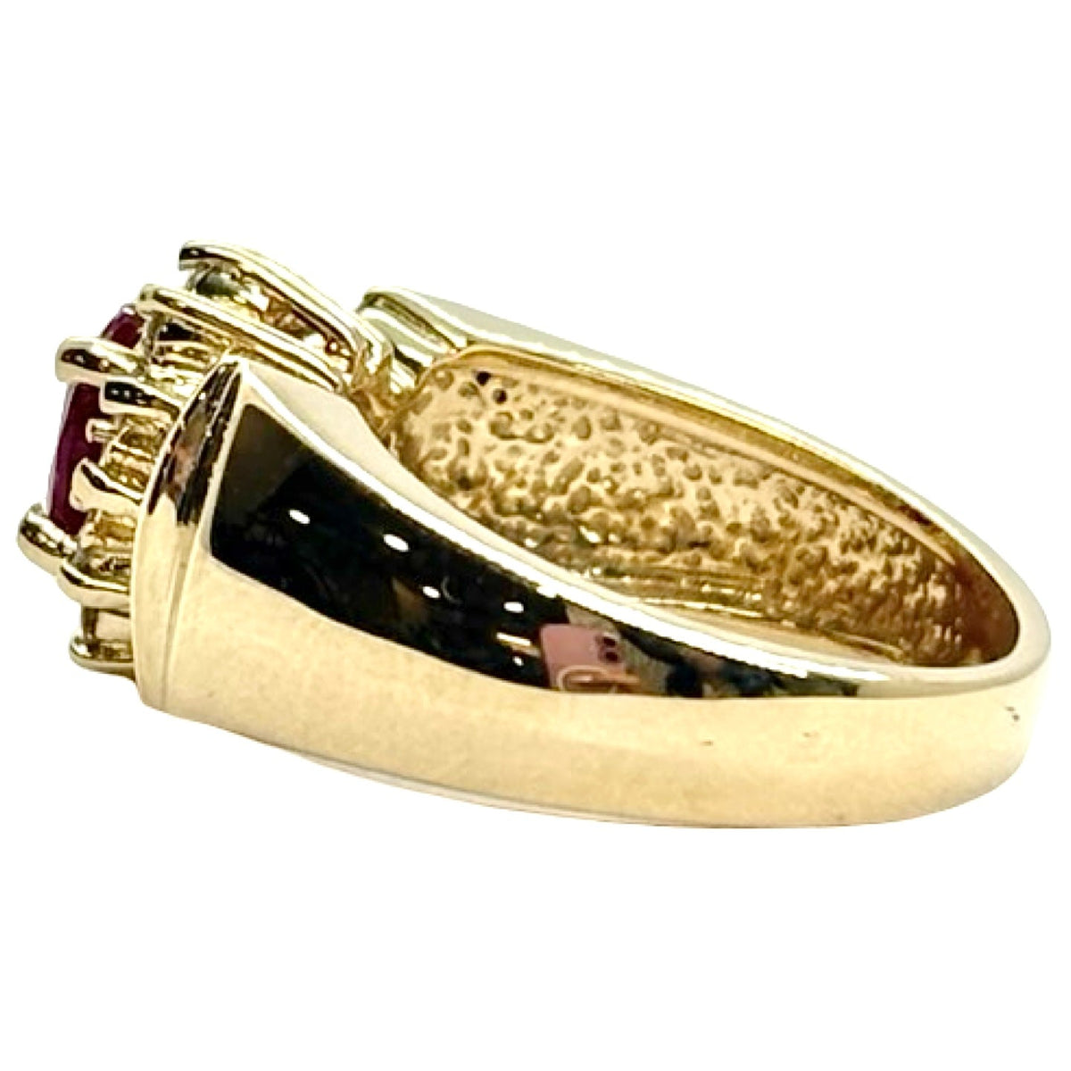 Bague Tank en or jaune, rubis et diamants
