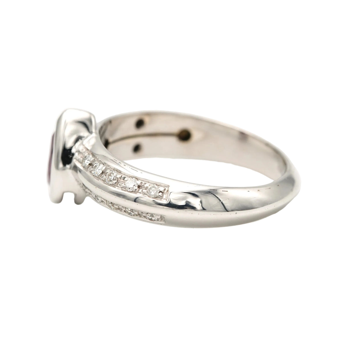 Bague Solitaire en or blanc, rubis et diamants