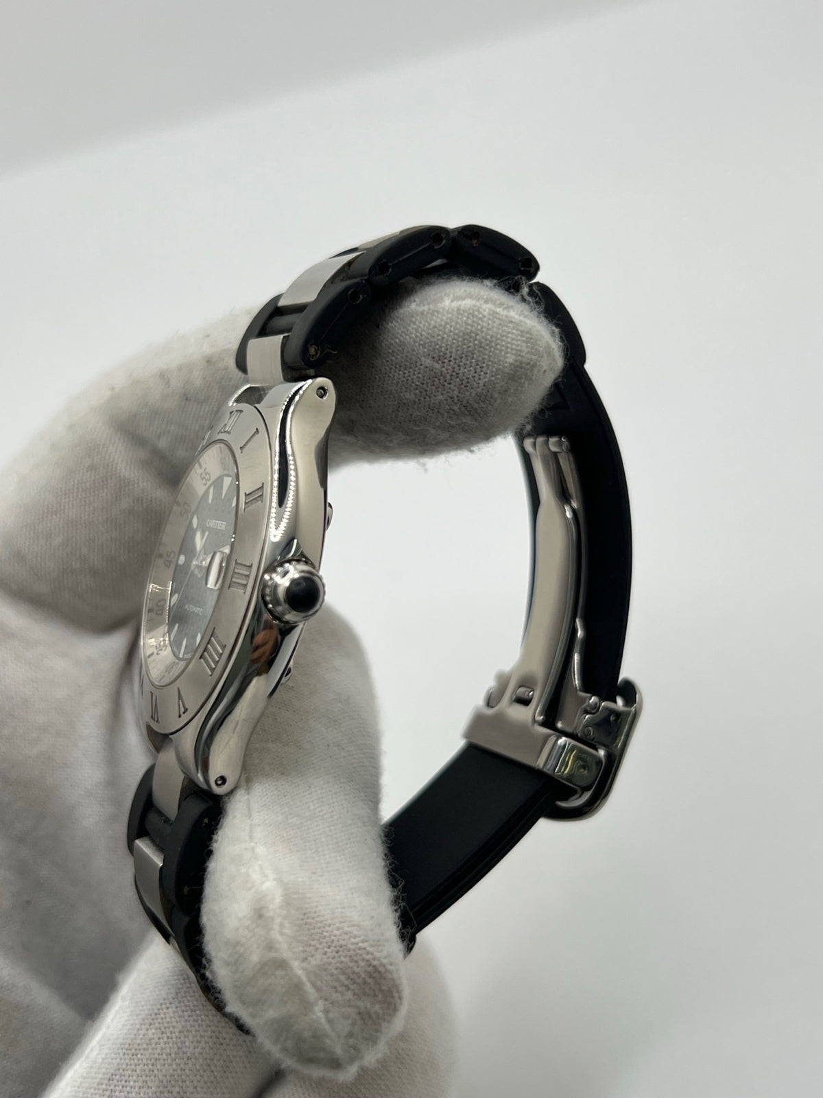 Montre CARTIER "21 Must de Cartier" en acier et caoutchouc