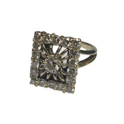 Bague Entourage en or blanc et diamants