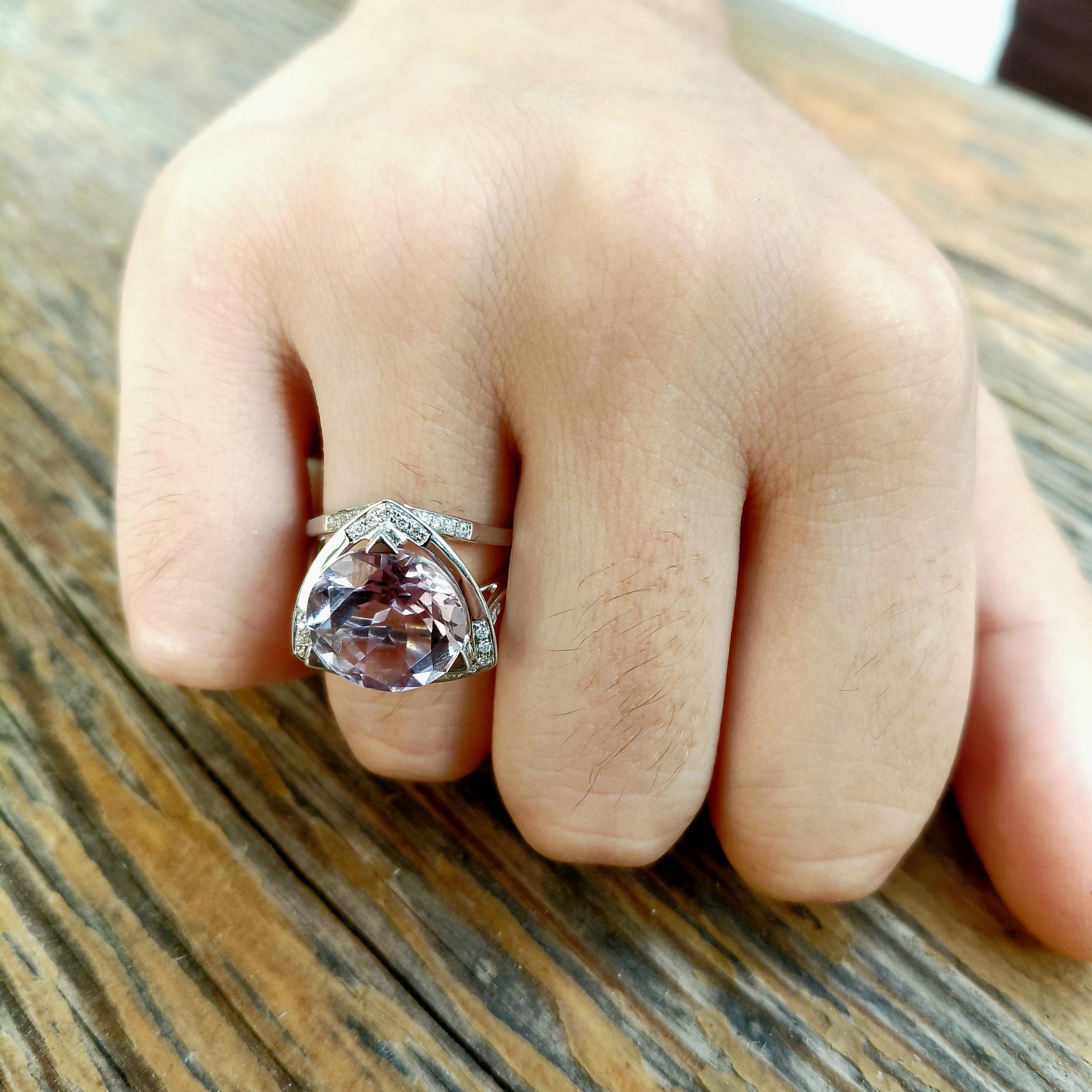 Bague Solitaire MAUBOUSSIN "Mes coules à toi" en or blanc, améthyste et diamants