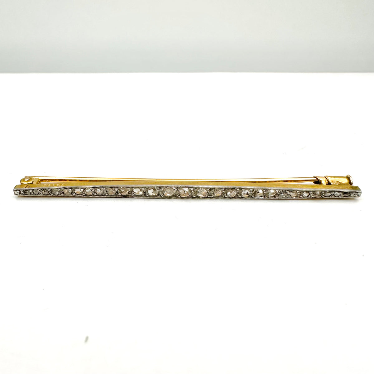 Broche Barrette Art Deco en or jaune, platine et diamants