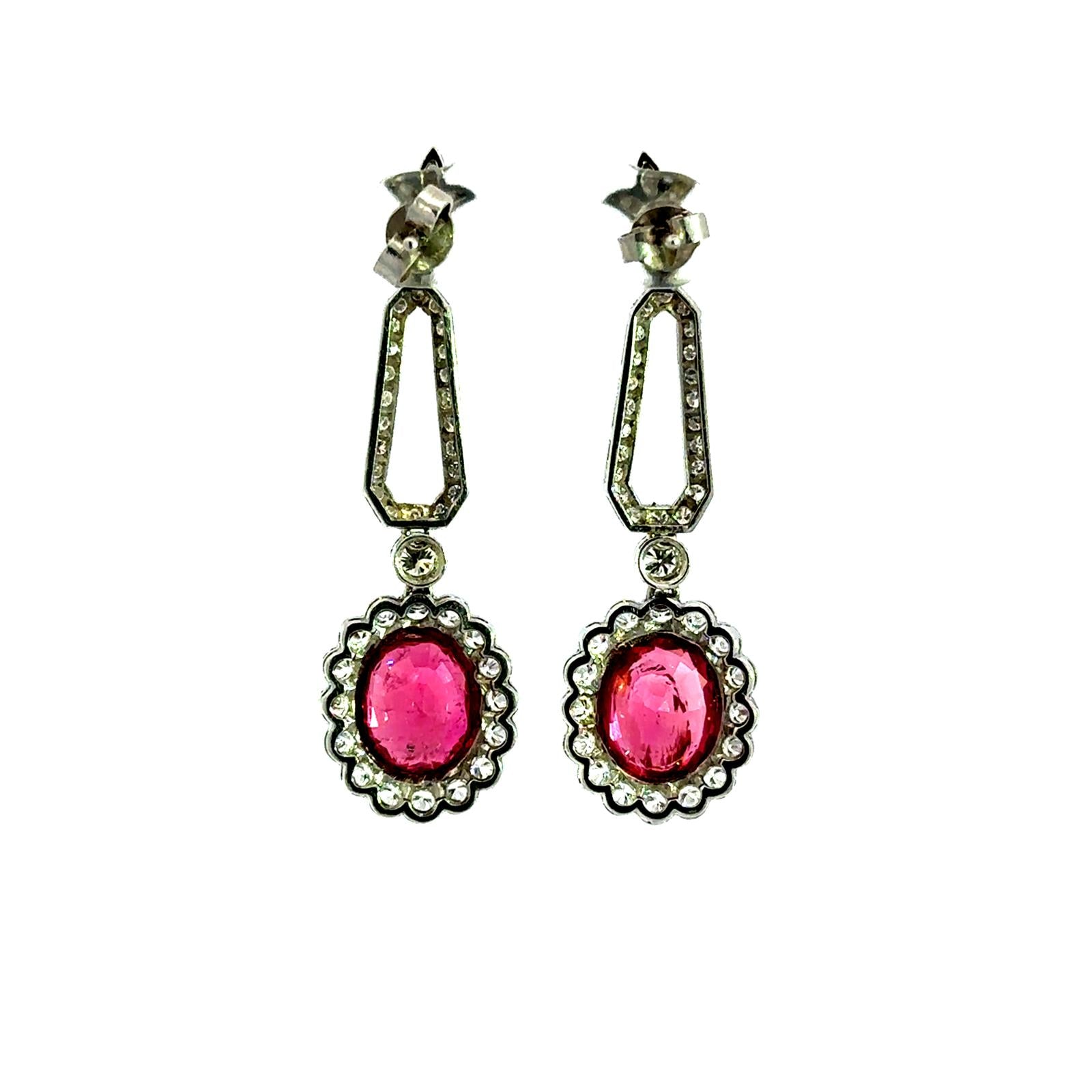 Boucles d'oreilles Pendantes en or blanc, rubellites et diamants