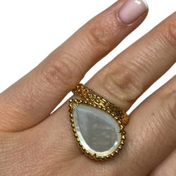 Bague Toi & Moi BOUCHERON "Serpent de Bohème" en or jaune et nacre