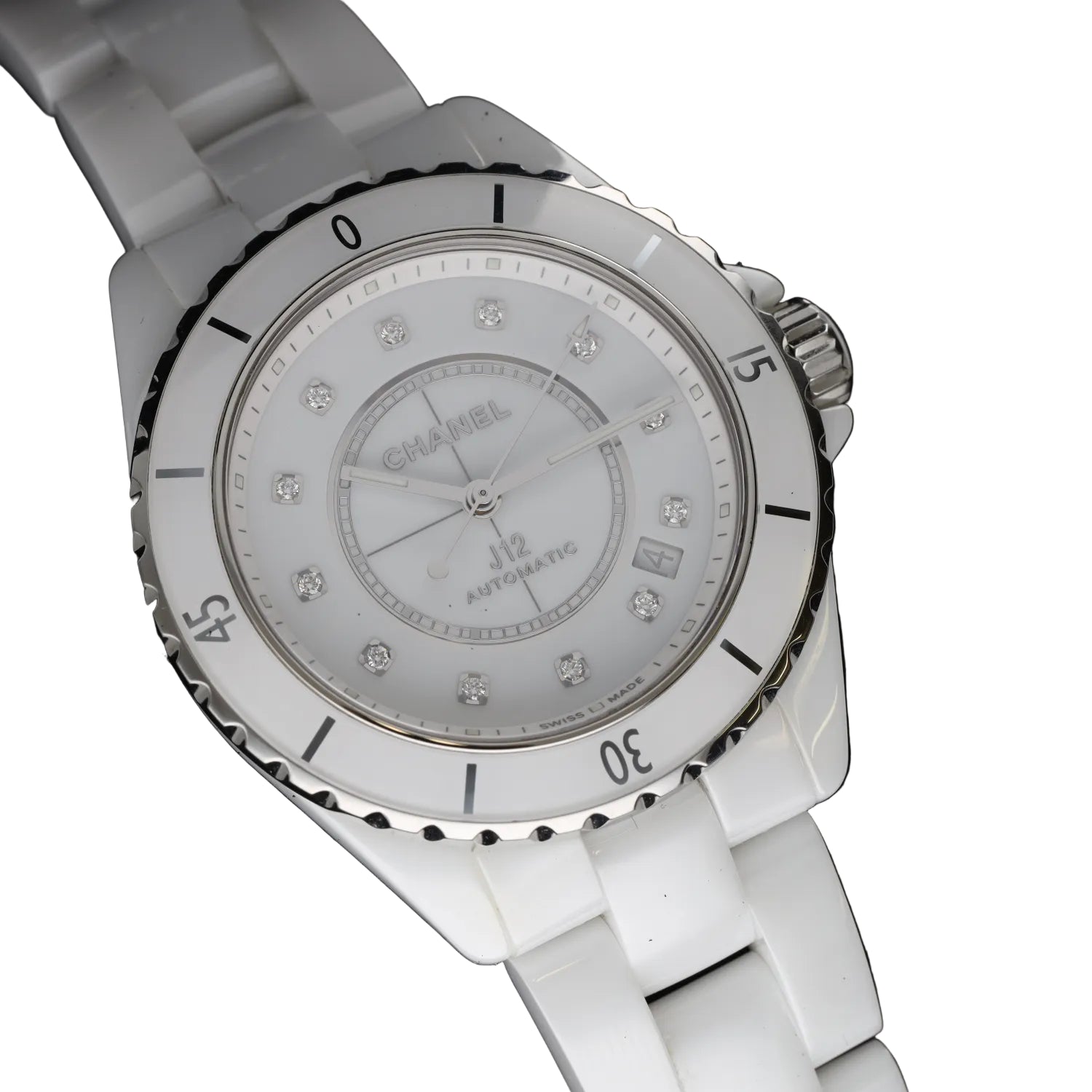 Montre CHANEL "J12" en céramique et diamants