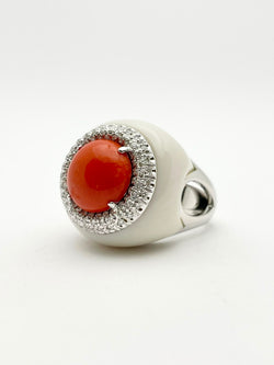 Bague Cocktail LUCIANO SOMENZI en or blanc, agate, corail et diamants