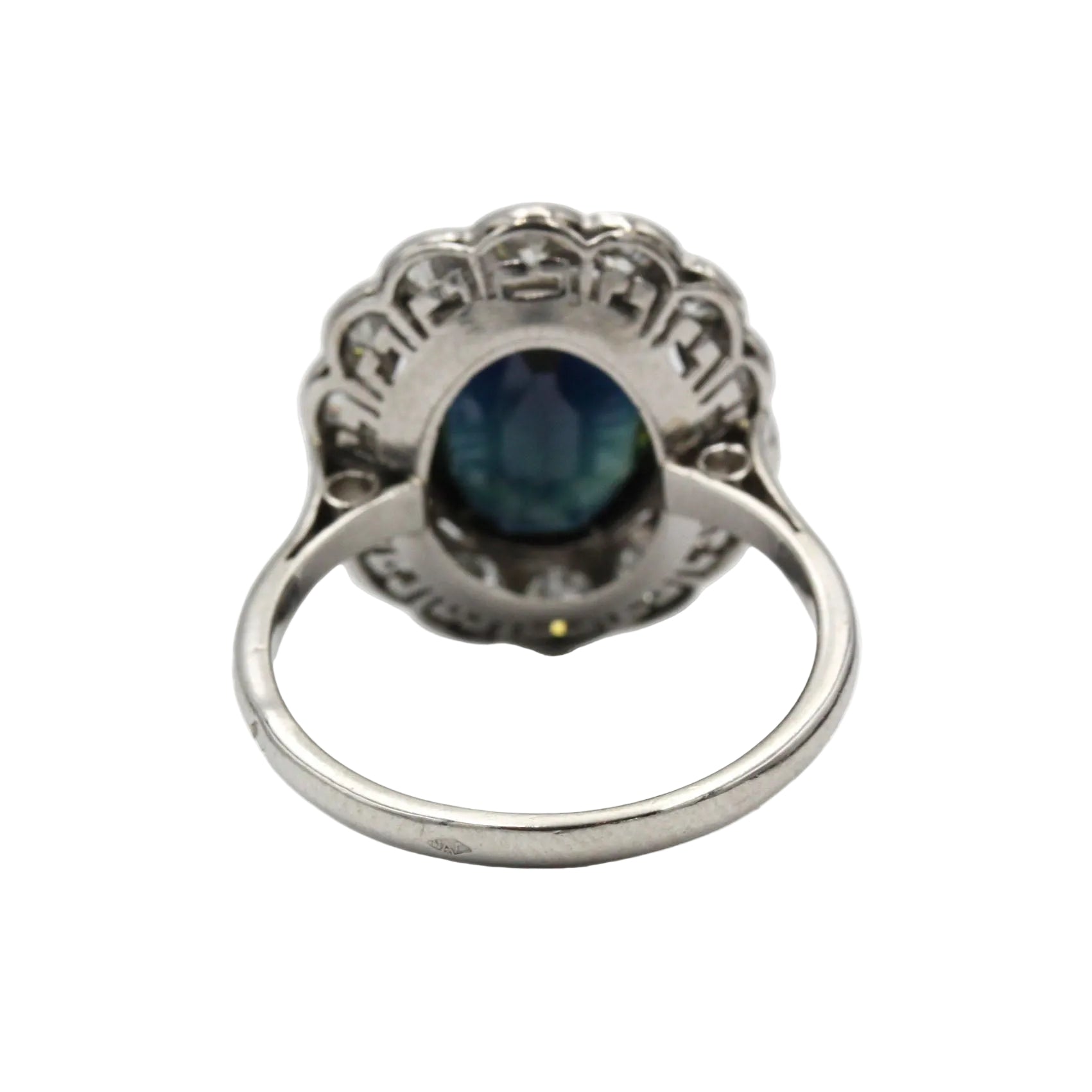 Bague Marguerite en or blanc, saphir et diamants