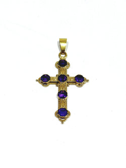 Croix en or et améthyste