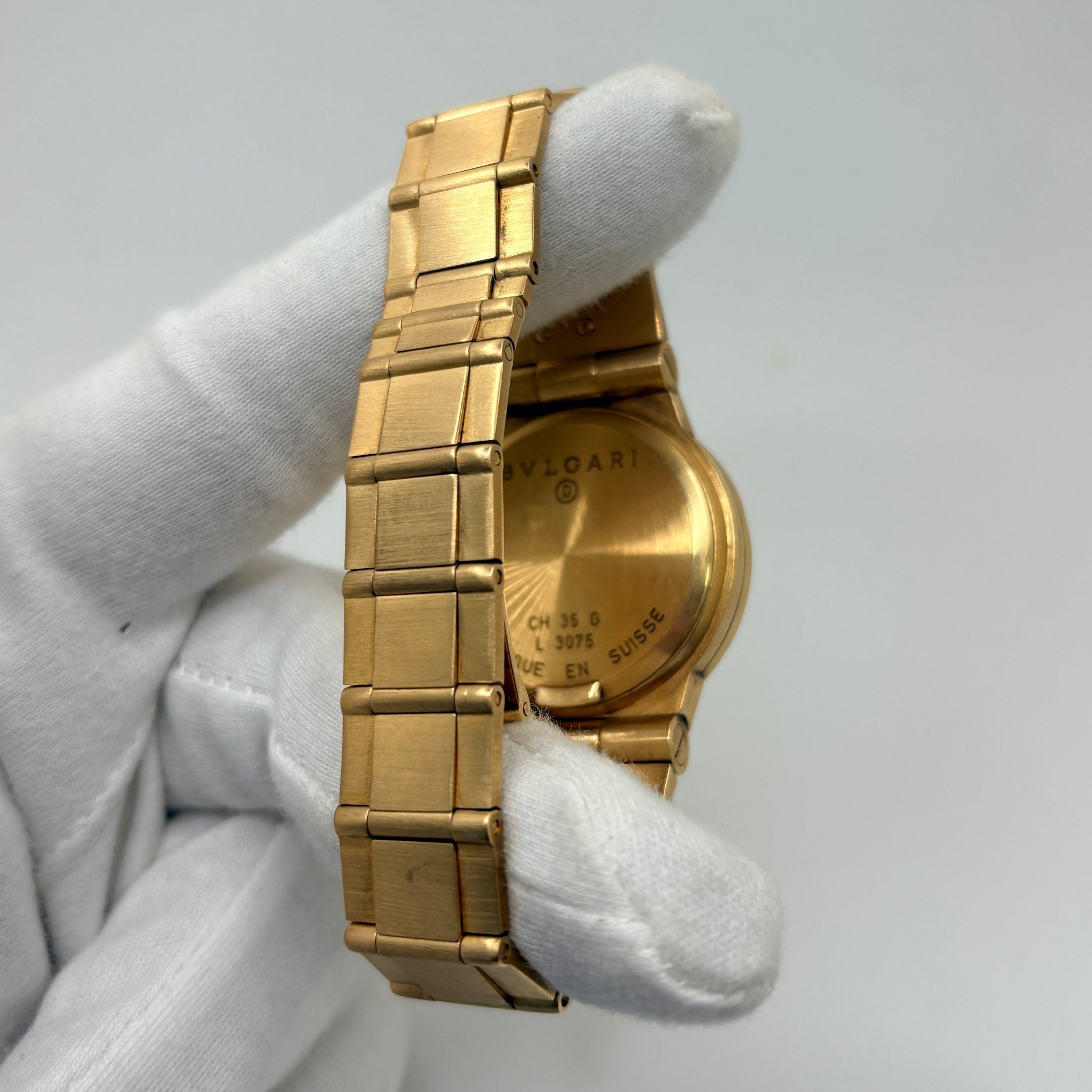 Montre BULGARI "Diagono" en or jaune