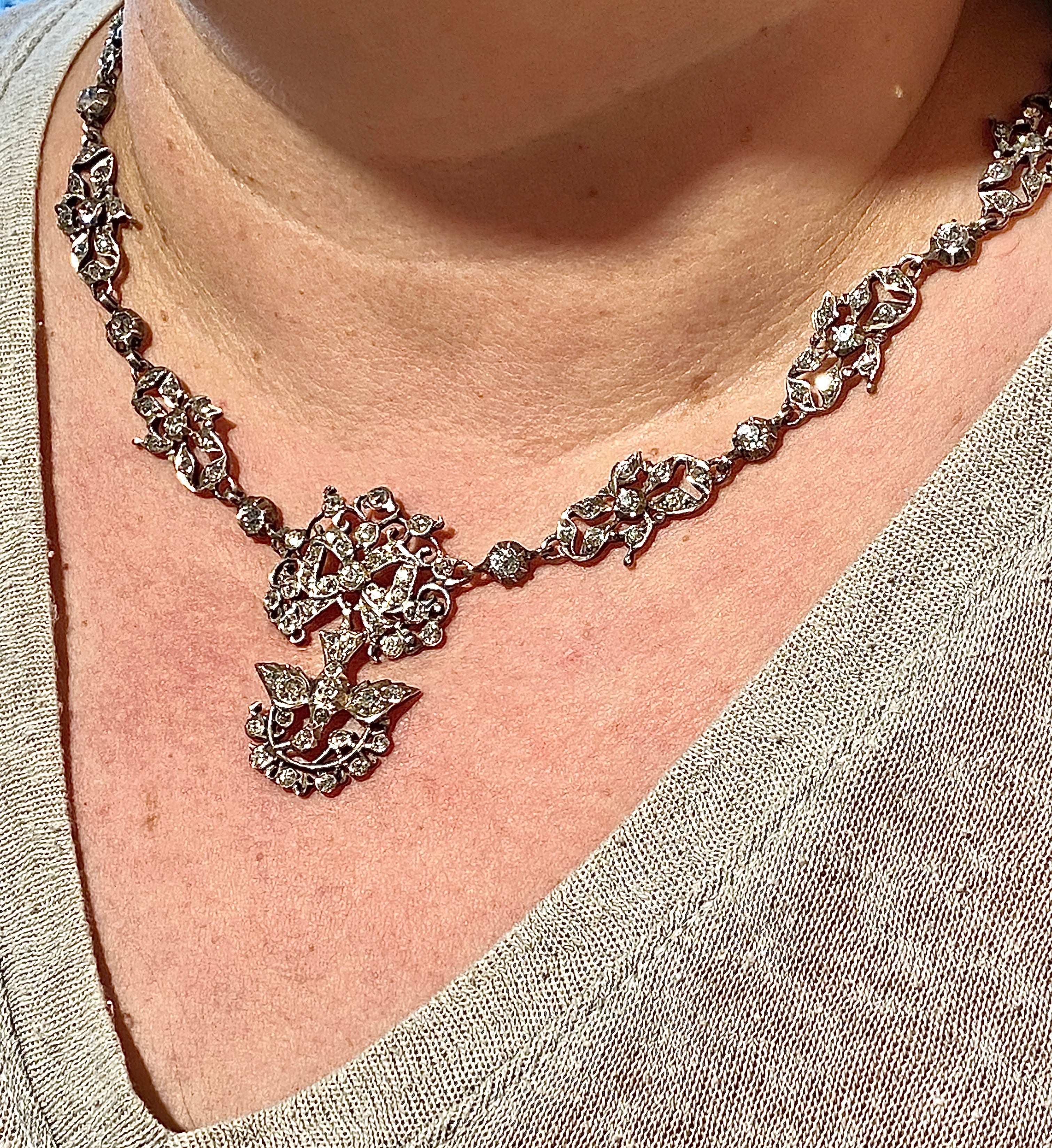 Collier Saint Esprit en argent et strass, vers 1815/1830