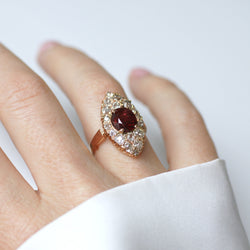 Bague Marquise en or rose, spinelle et diamants
