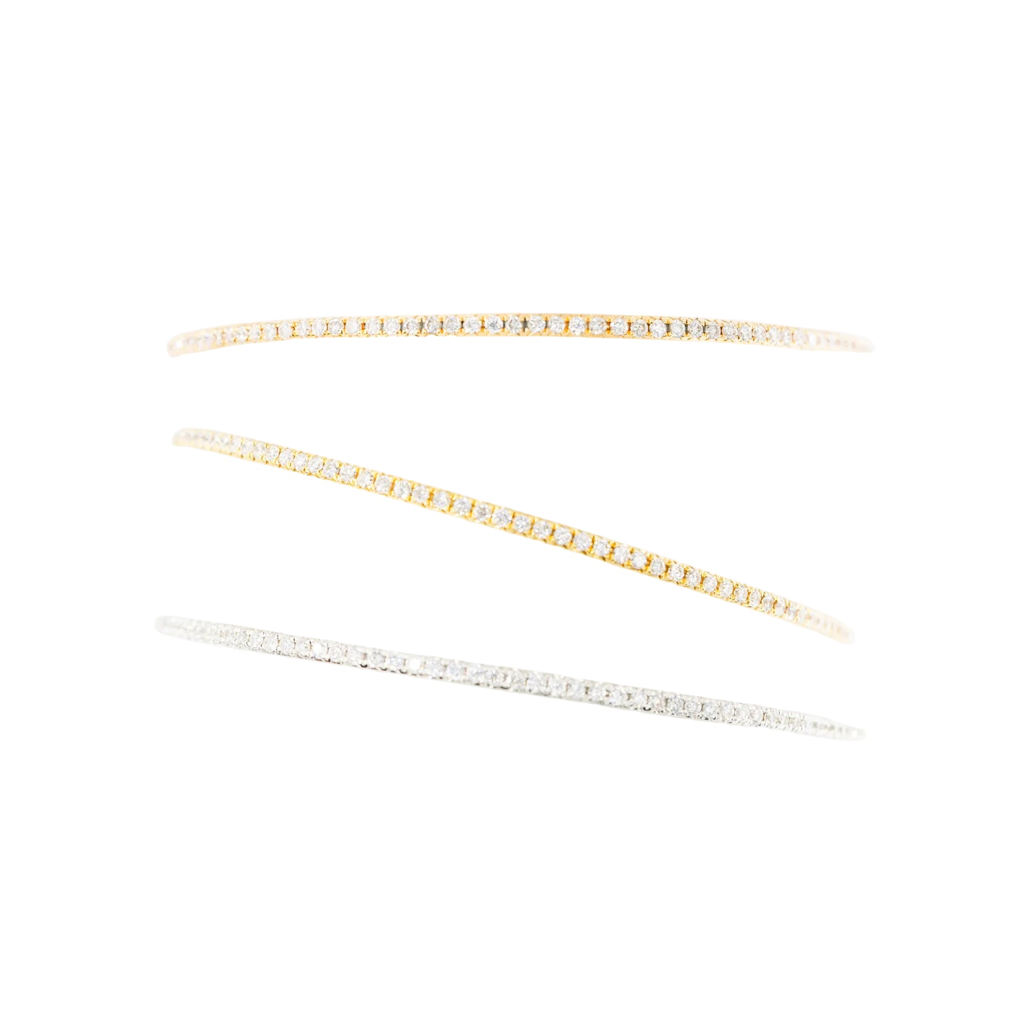 Trois bracelets Joncs en or blanc, or jaune, or rose et diamants