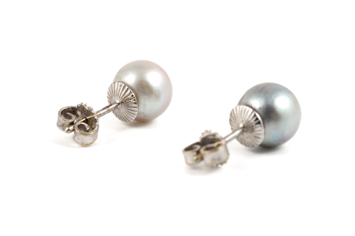 Boucles d'oreilles Puces en or blanc et perles