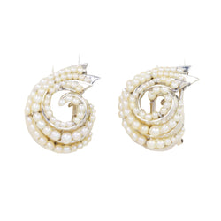 Broches Clips en or blanc et perles