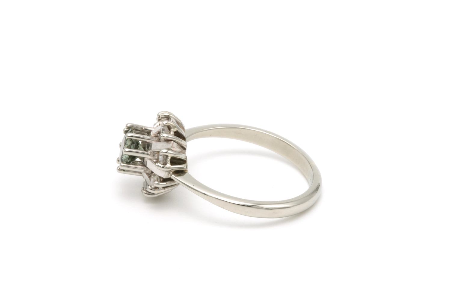 Bague Marguerite en or blanc, tourmaline et diamants