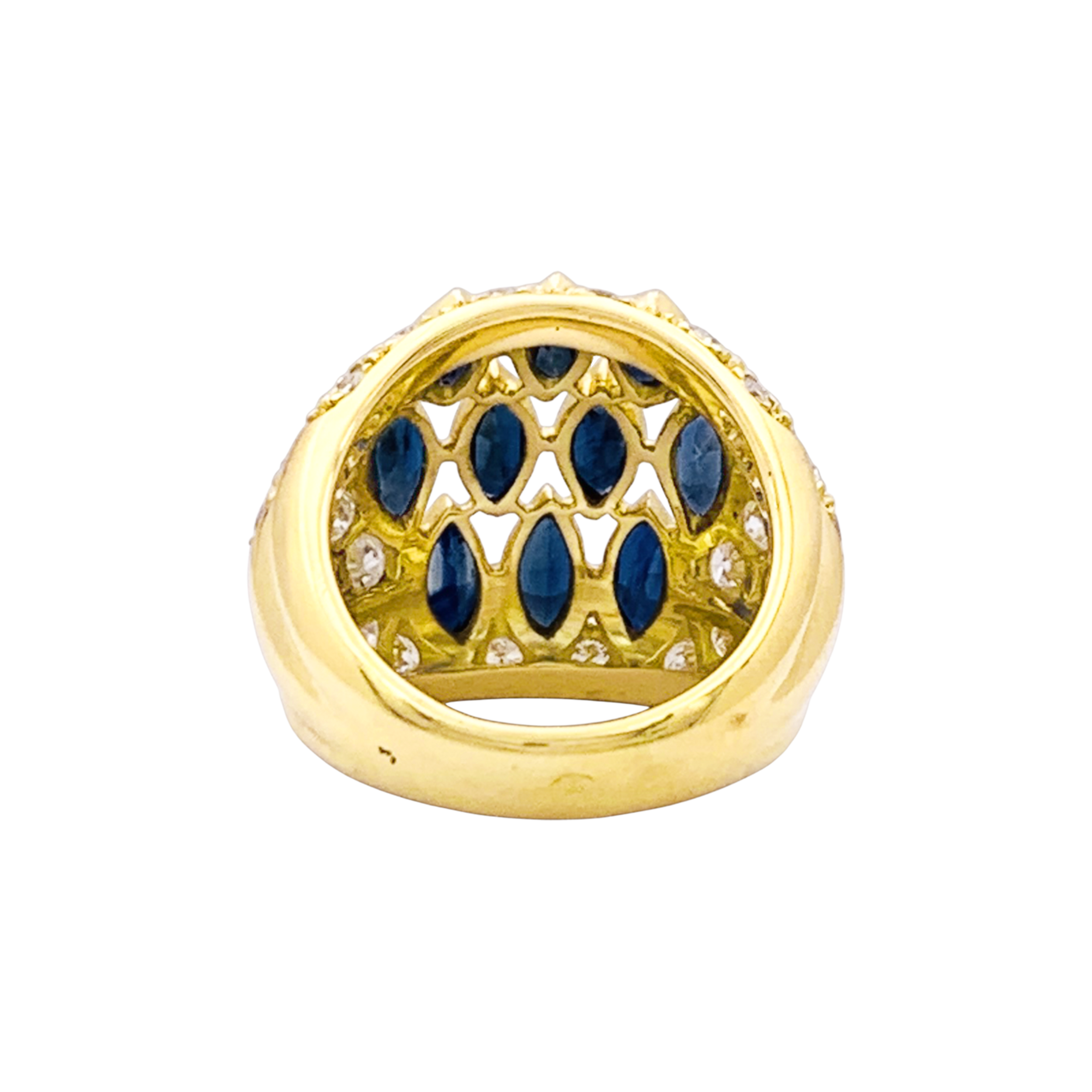 Bague vintage en or jaune, saphirs et diamants.