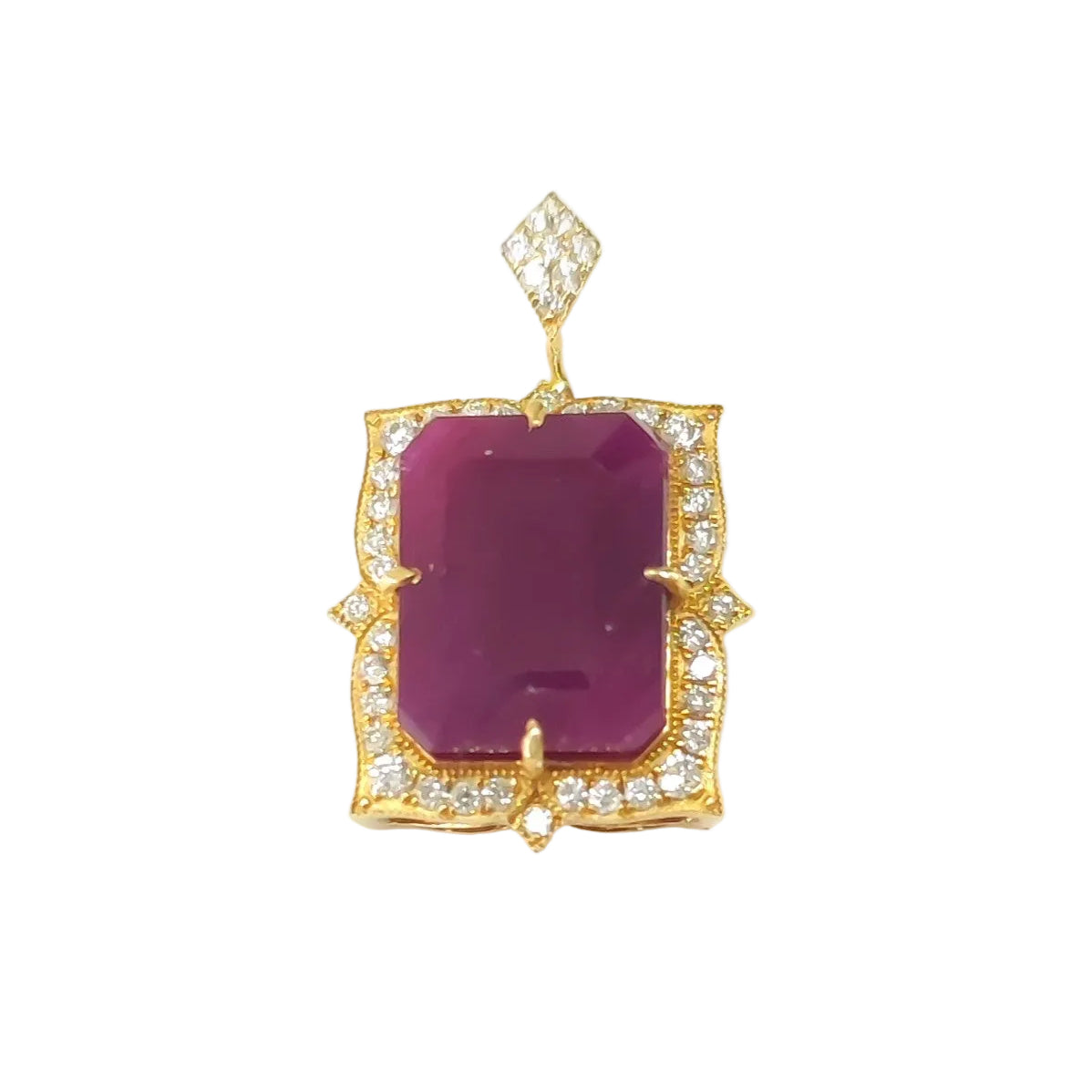 Pendentif en or jaune, rubis et diamants