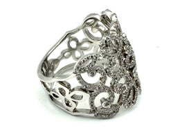 MESSIKA. Collection "Eden", bague or blanc 18K et diamants