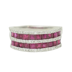Bague Bandeau en or blanc, rubis, et diamants
