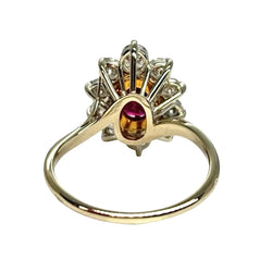 Bague Marguerite en or blanc, rubis, et diamants