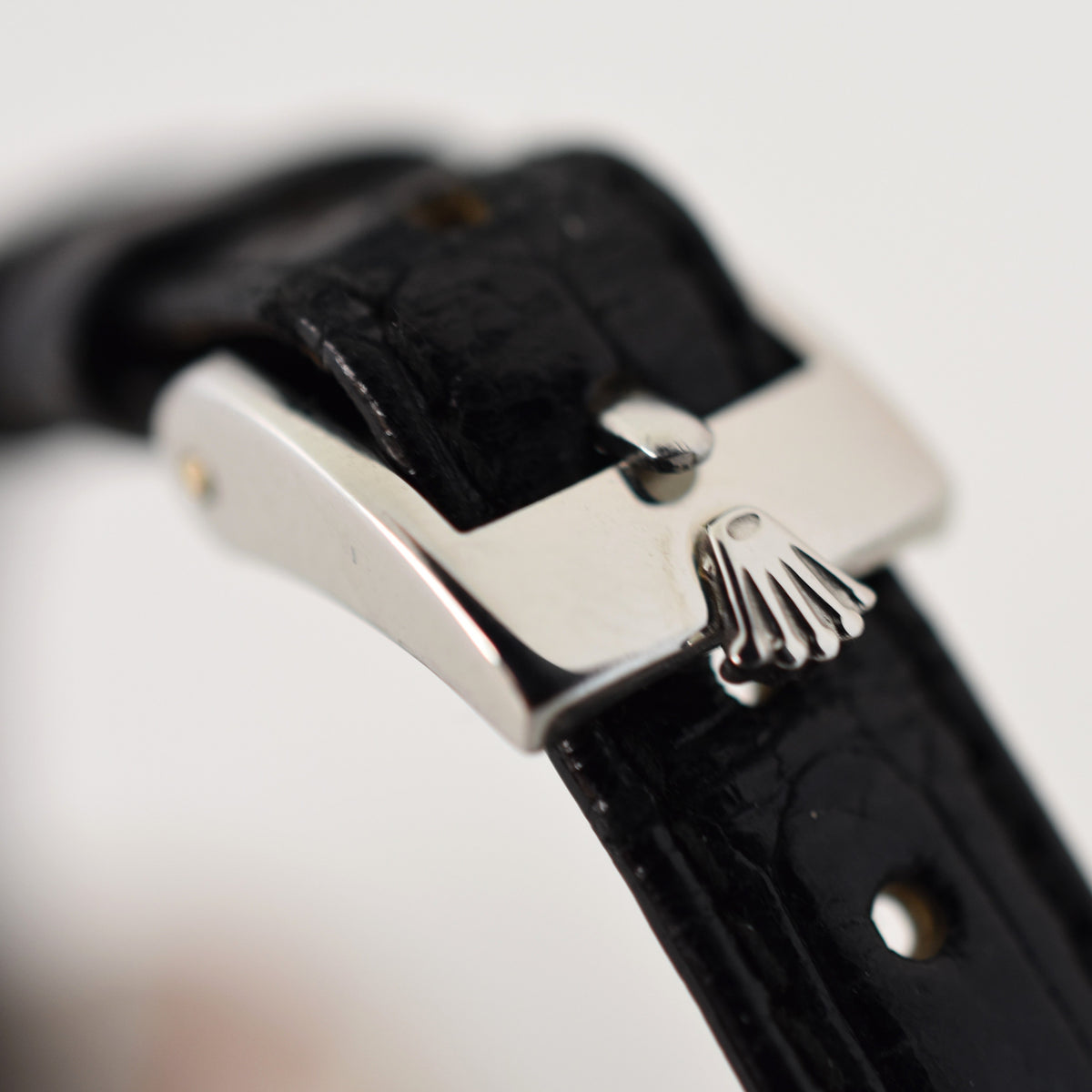 Montre ROLEX Cellini Zephir en or blanc, cuir et saphir