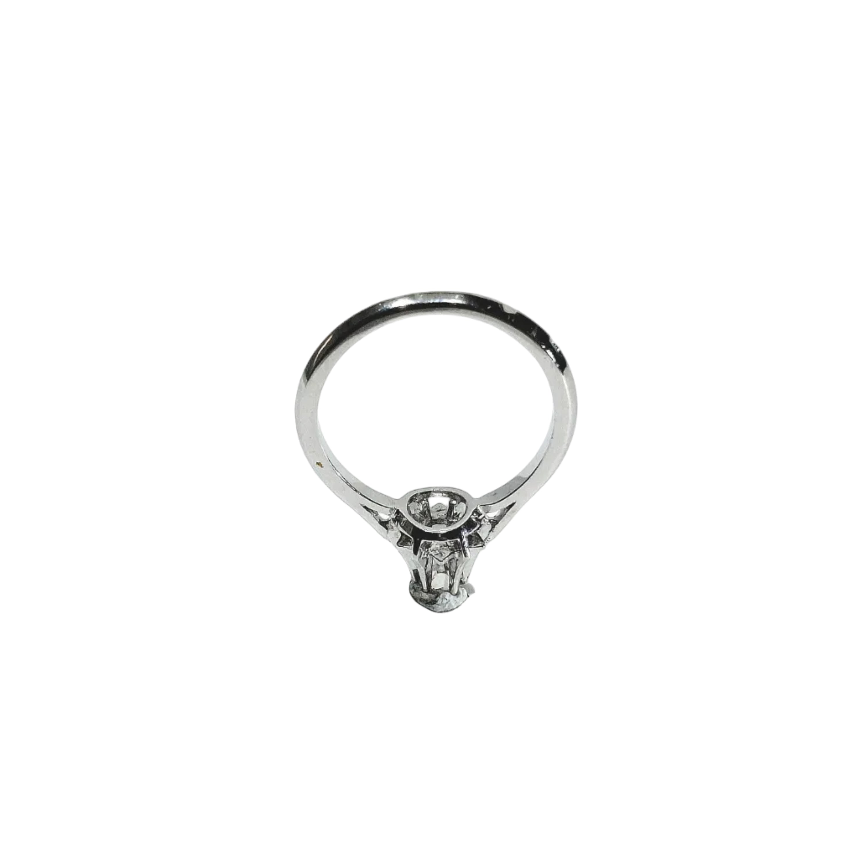 Bague Solitaire en or blanc et diamant