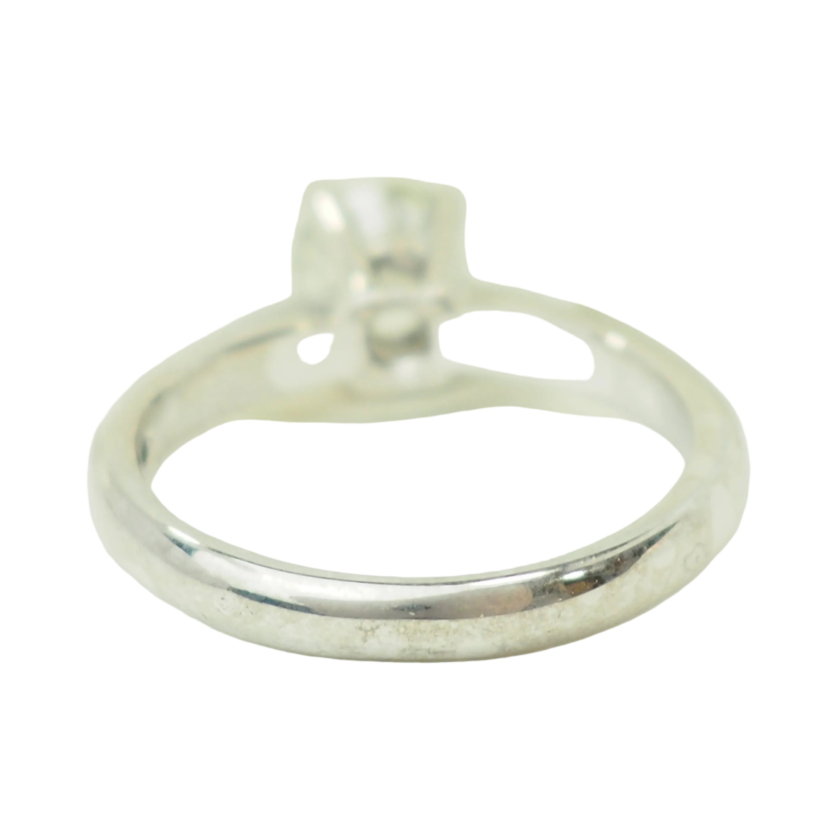 Bague Solitaire en or blanc et diamant