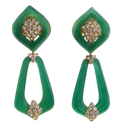Boucles d'oreilles Pendantes RENE KERN en or jaune, chrysoprases et diamants