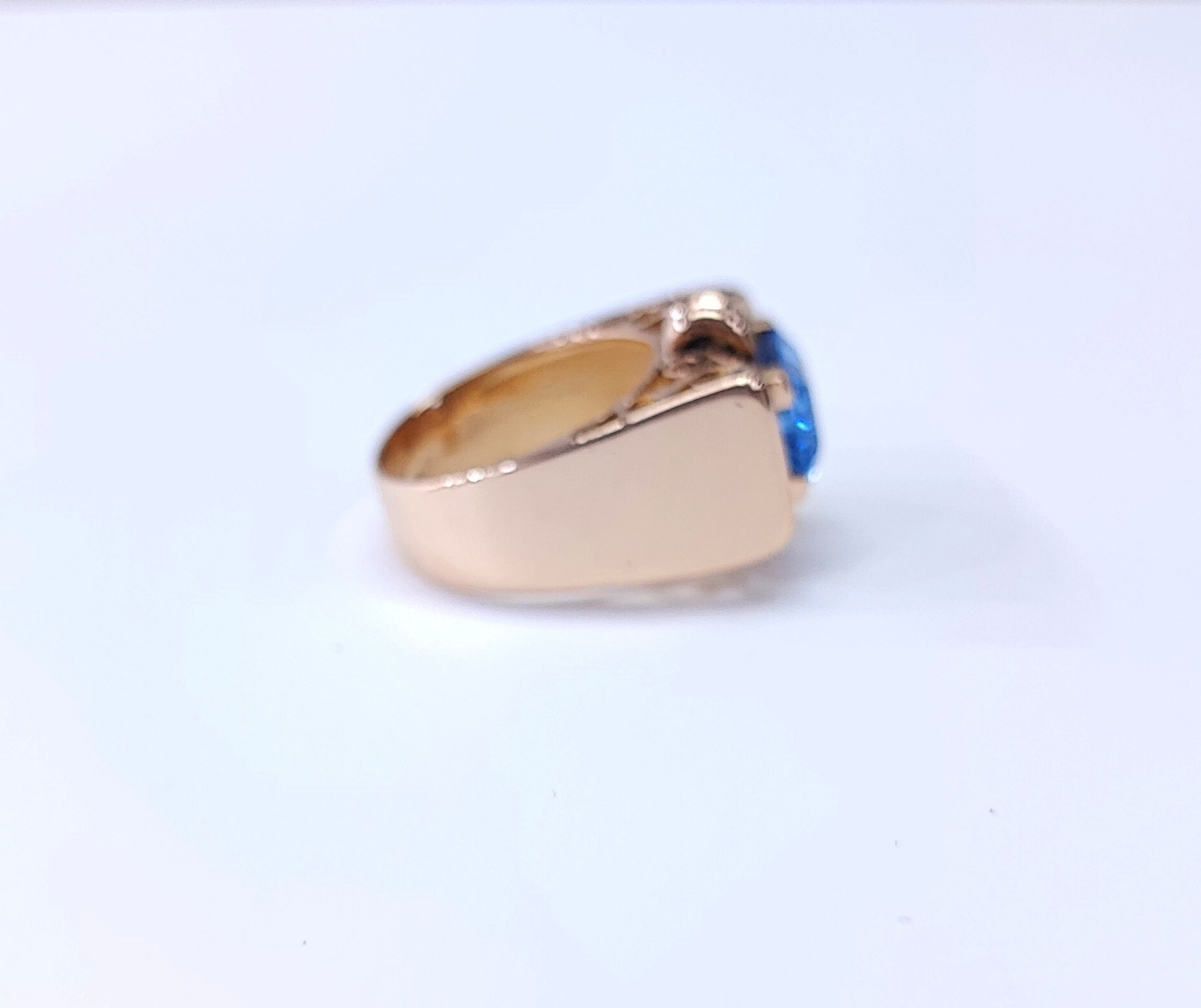 Bague Tank en or et aigue-marine
