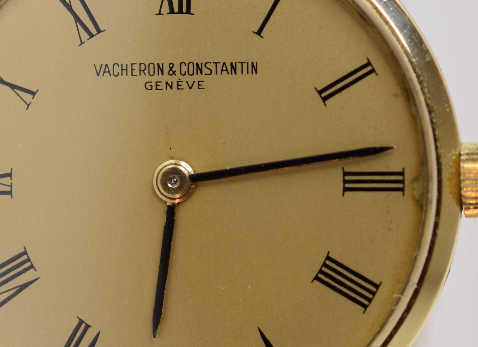 Vacheron Constantin Extra-Plate H/F Or 18 carats, équipée du mythique calibre 1003
