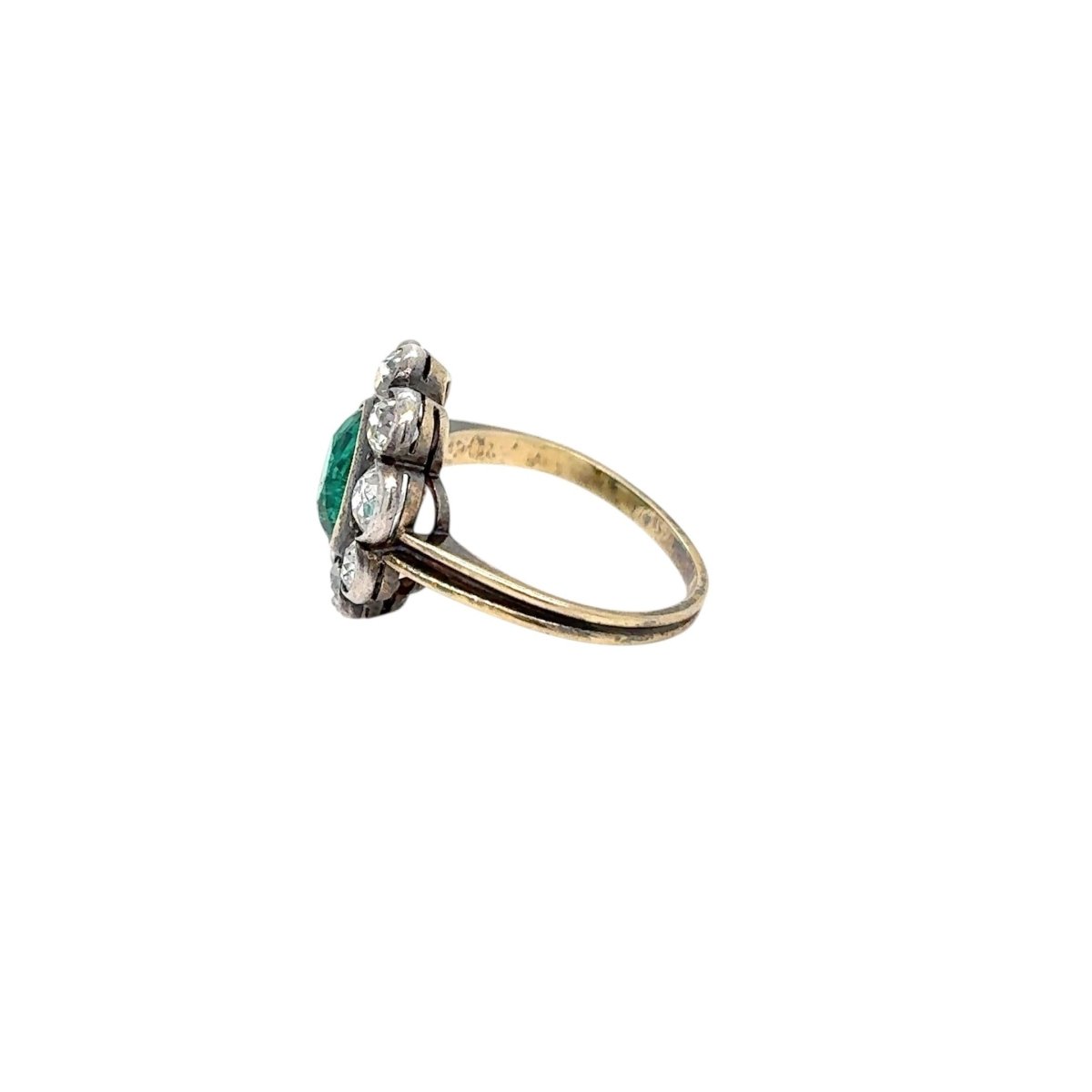 Fin du 19e siècle Bague à grappe en or/argent avec émeraude et diamant de 2,00 carats - Castafiore