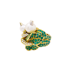 Bague Dior, “Jardins de Milly-la-Forêt”, "Navets", émeraudes, tsavorites, diamants, perles.