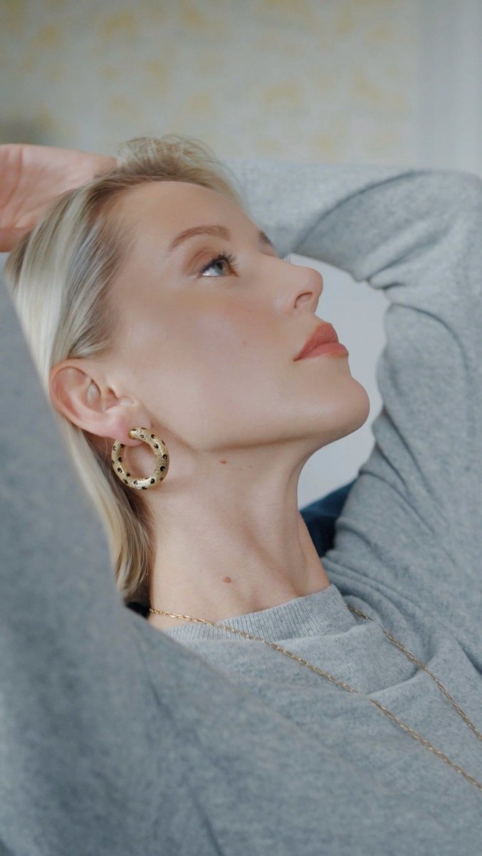 Fred Boucles d'Oreilles Pattes de Panthère Or Jaune et Email Noir - Castafiore