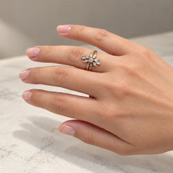 Bague Marguerite en or blanc, or jaune et diamants