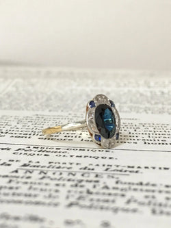 Bague Art-Déco en or jaune 18K et platine saphir et diamants