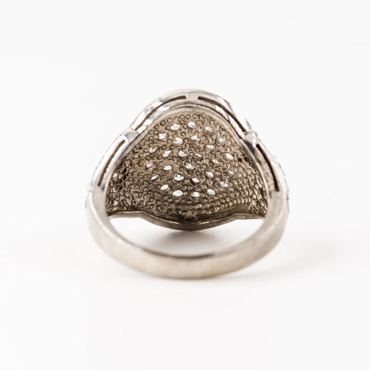 Bague BULGARI en or blanc et diamants