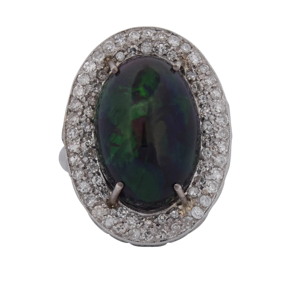 Bague Entourage en or blanc, opale et diamants