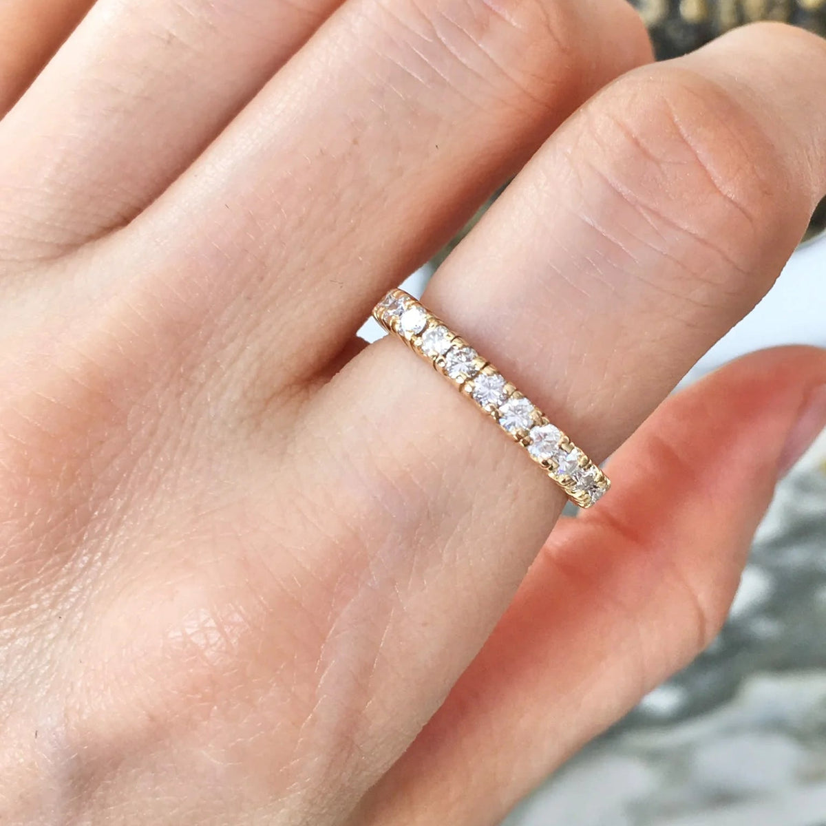 Bague Alliance en or jaune, or rose et diamants