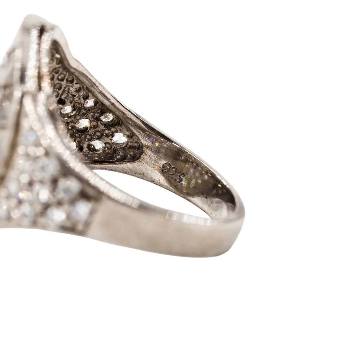 Bague BULGARI en or blanc et diamants