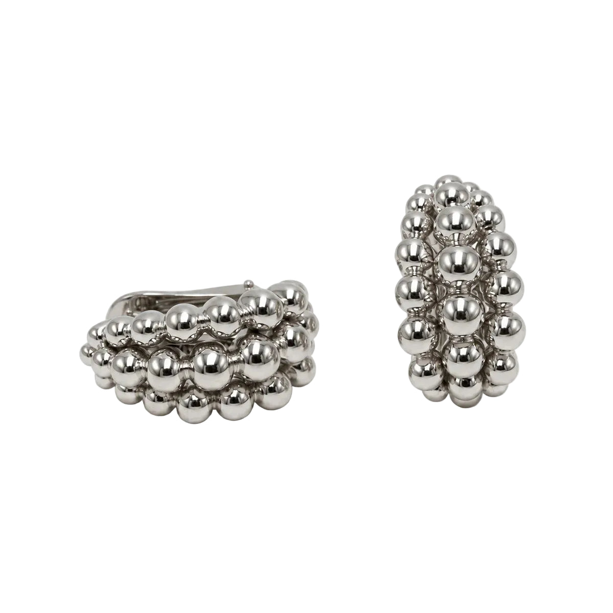 Boucles d'oreilles Clips BOUCHERON "Grains de raisin" en or blanc