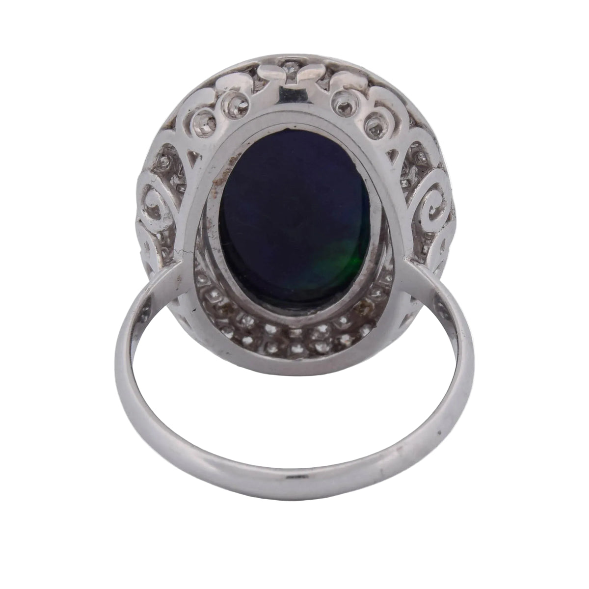 Bague Entourage en or blanc, opale et diamants