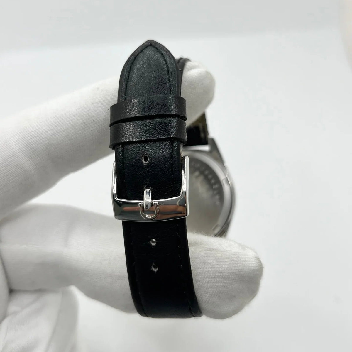 Montre OMÉGA en acier inoxydable et cuir