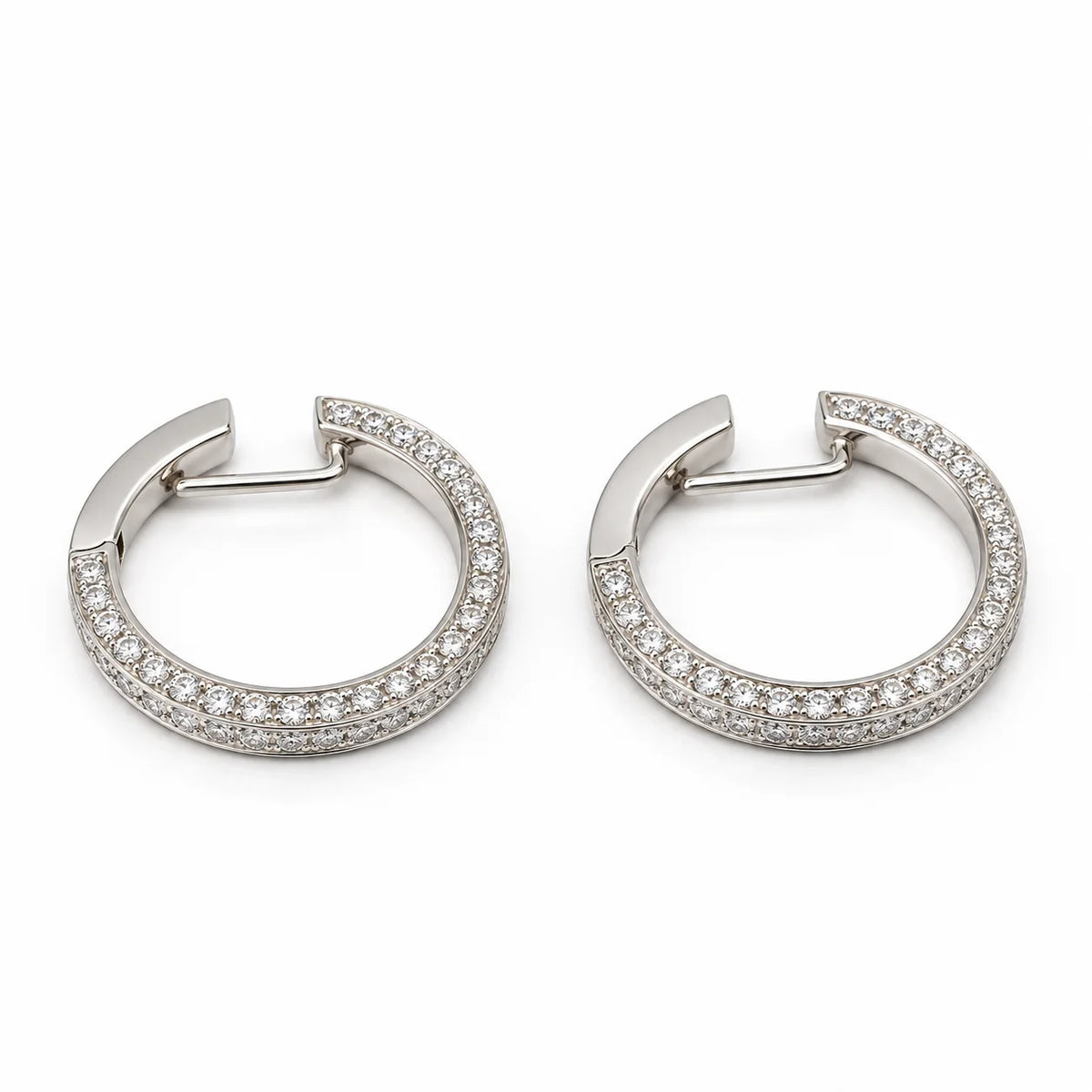 Boucles d’oreilles Créoles en or blanc et diamants