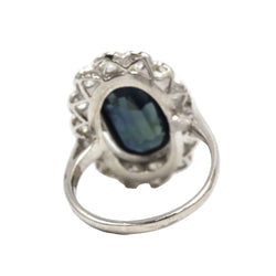 Bague Pompadour en platine, saphir et diamants