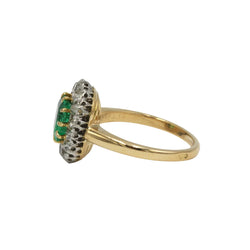 Bague Entourage en or jaune, émeraude et diamants