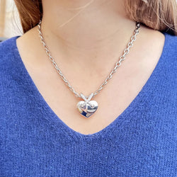Collier Pendentif CHAUMET "Coeur Liens" en or blanc et diamants