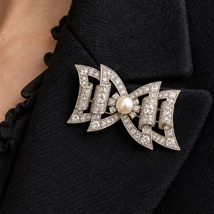 Broche Épingle en or blanc, platine, perle et diamants
