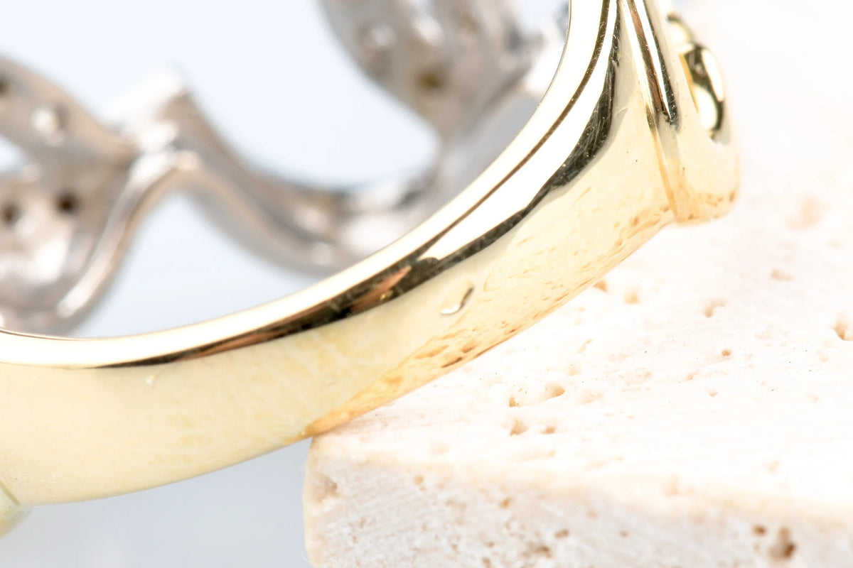 Bague Pavée en or jaune et diamants
