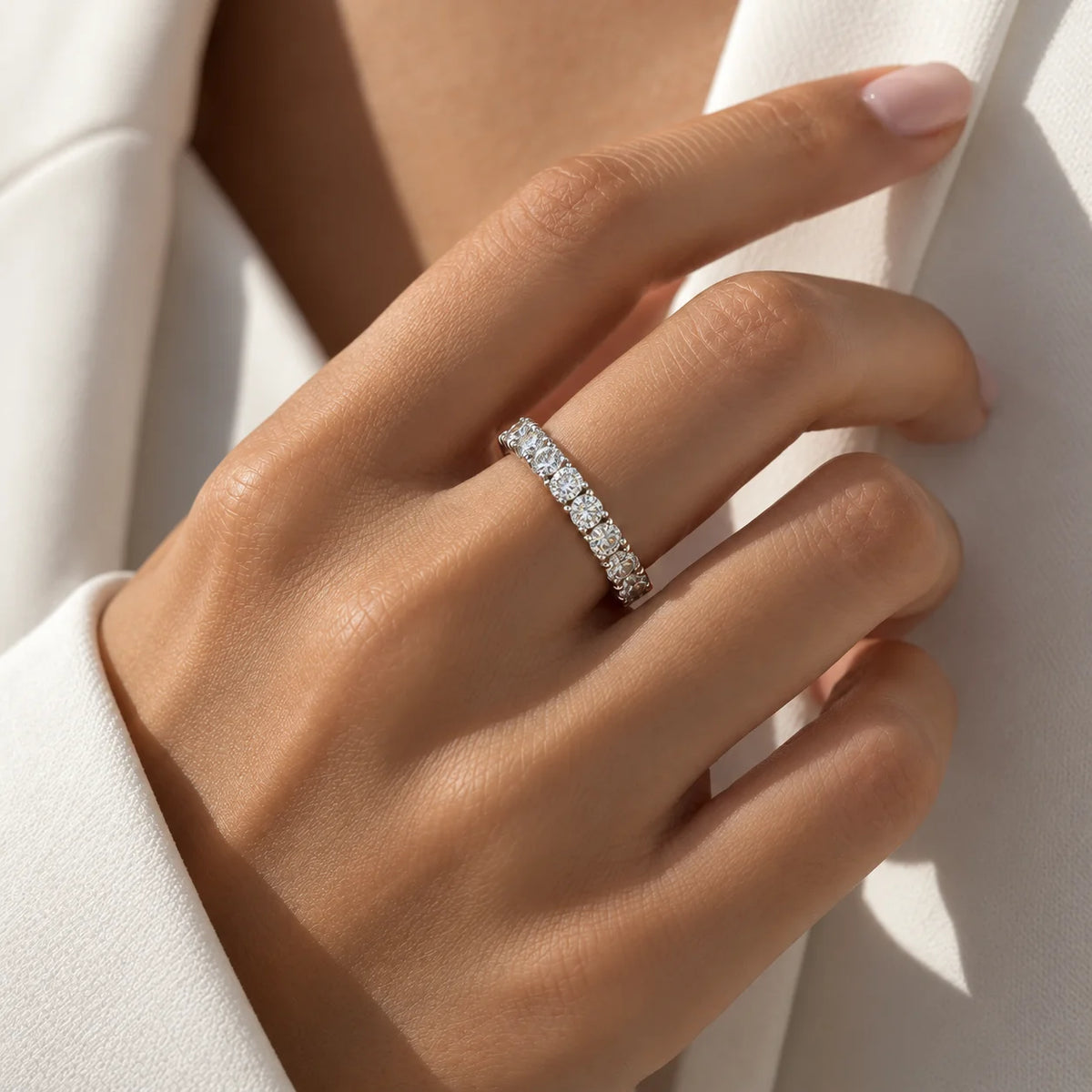 Bague Alliance en or blanc et diamants